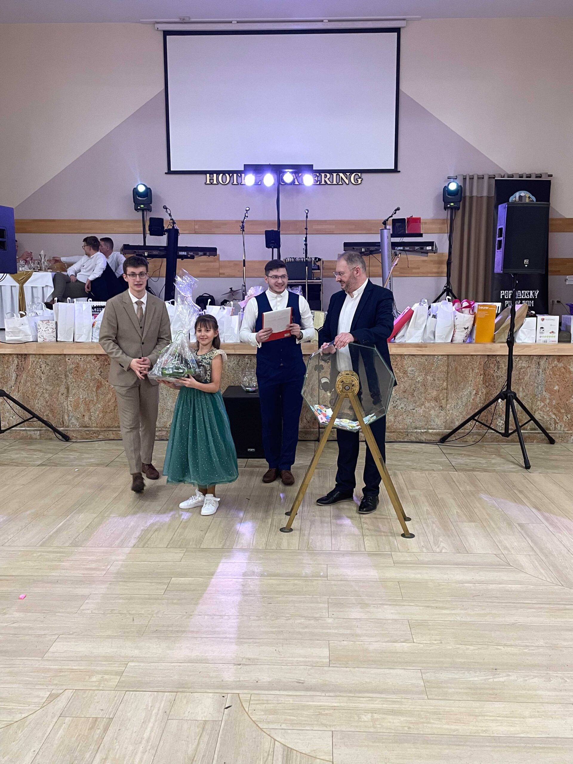 PLEStombola (14) PLEStombola (14)