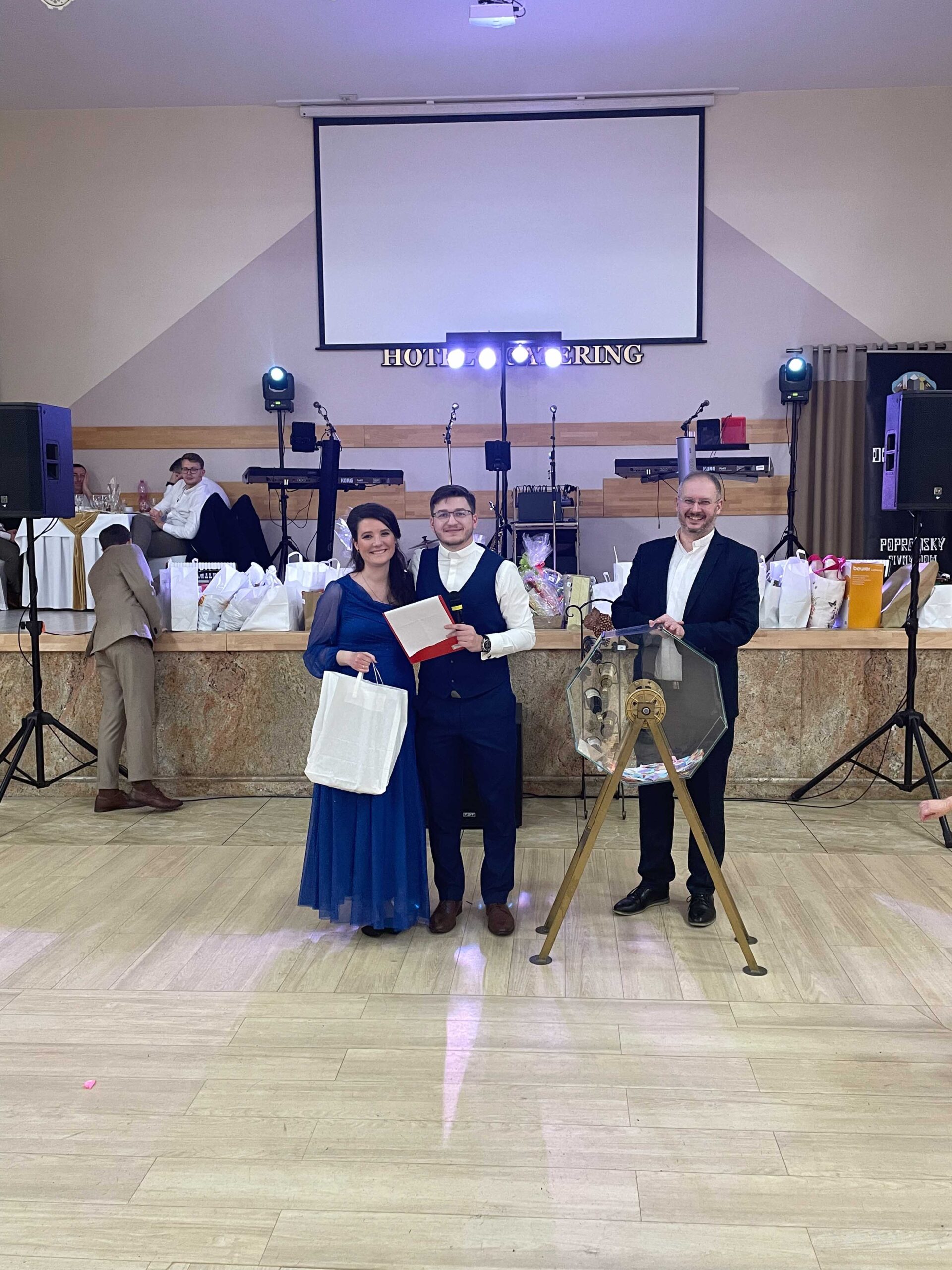 PLEStombola (19) PLEStombola (19)