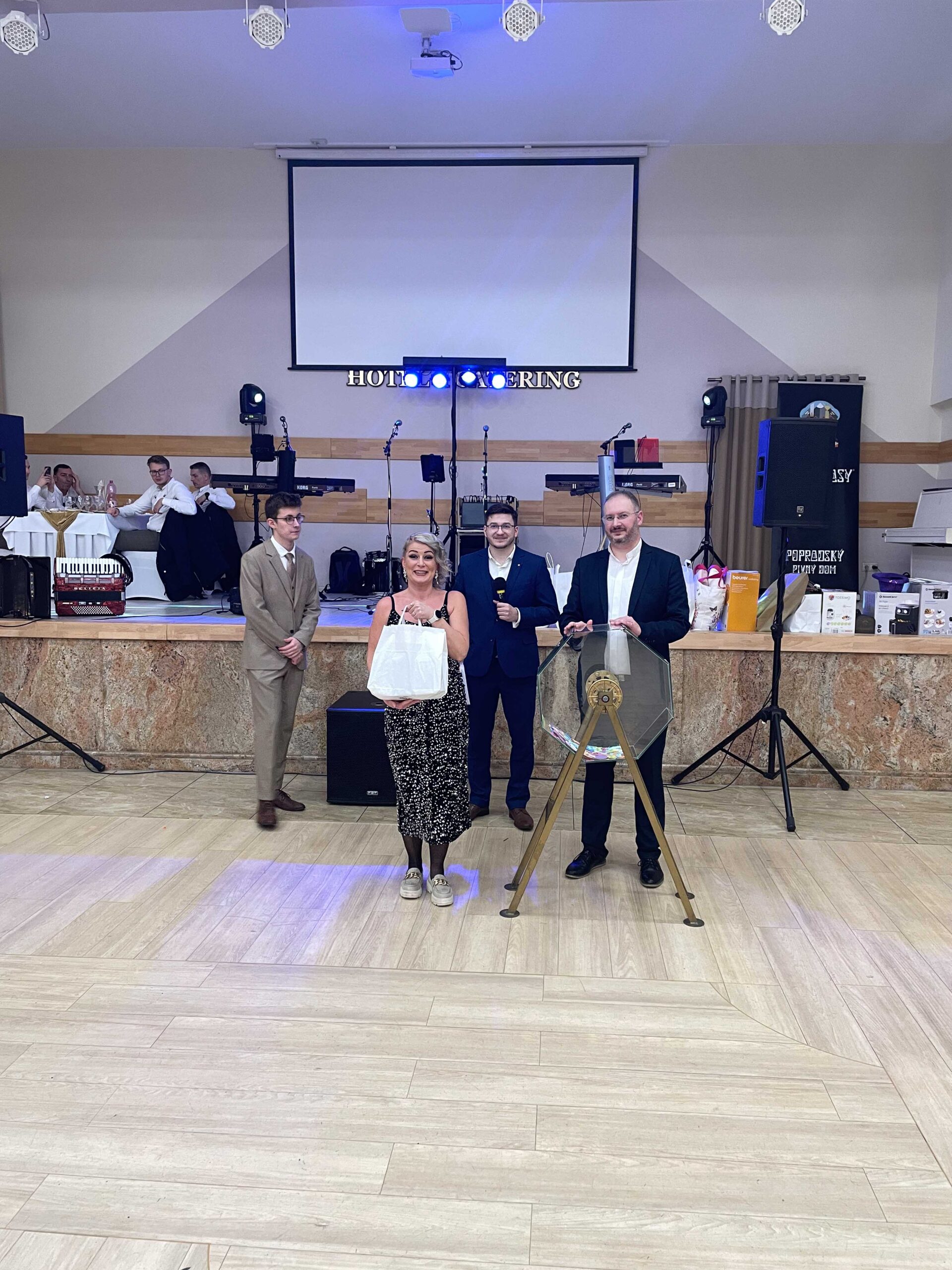 PLEStombola (41) PLEStombola (41)