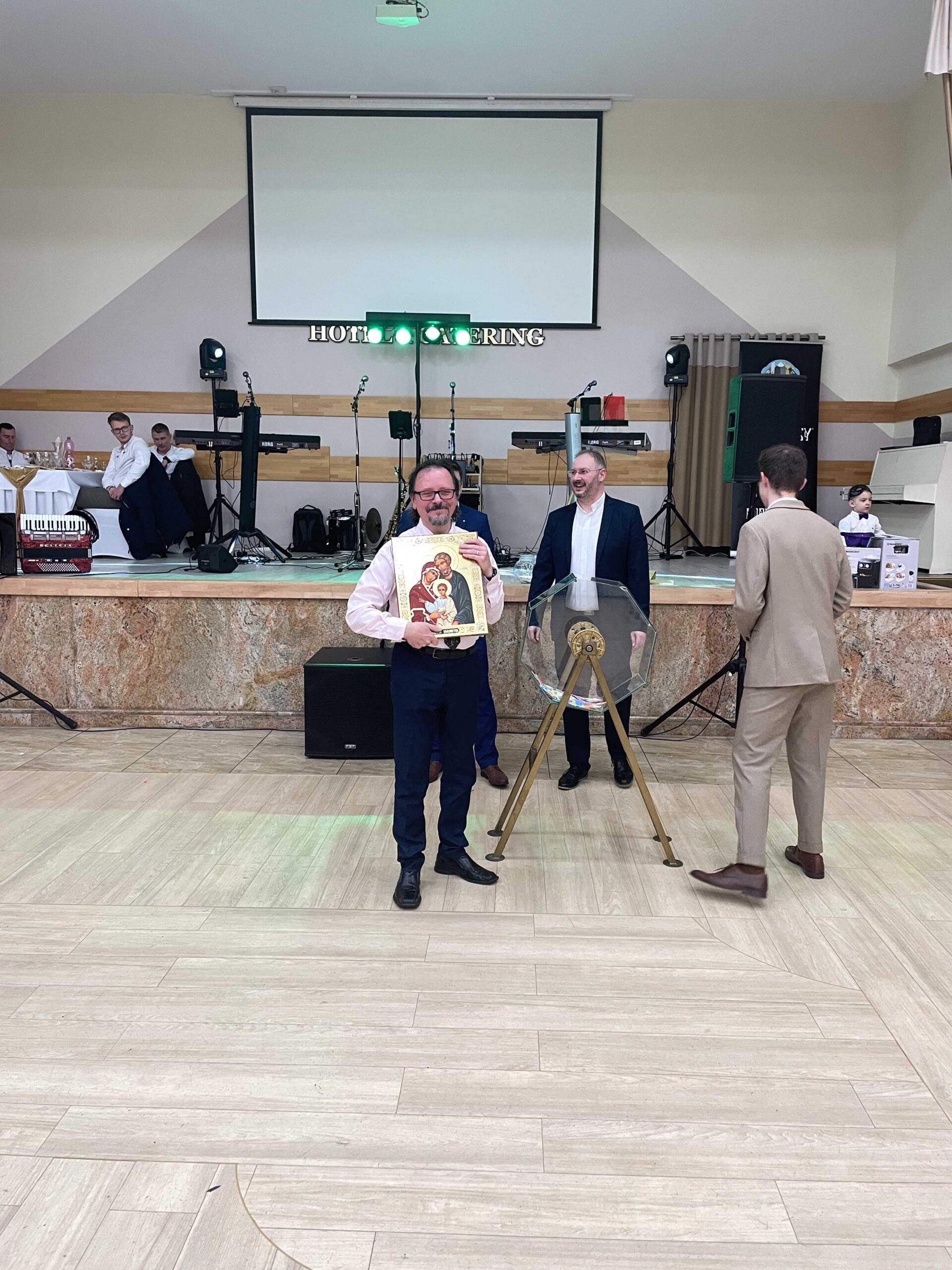 PLEStombola (52) PLEStombola (52)