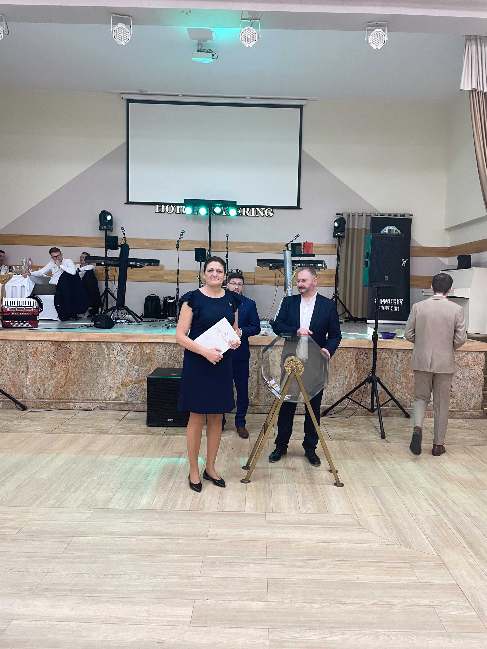 PLEStombola (60) PLEStombola (60)