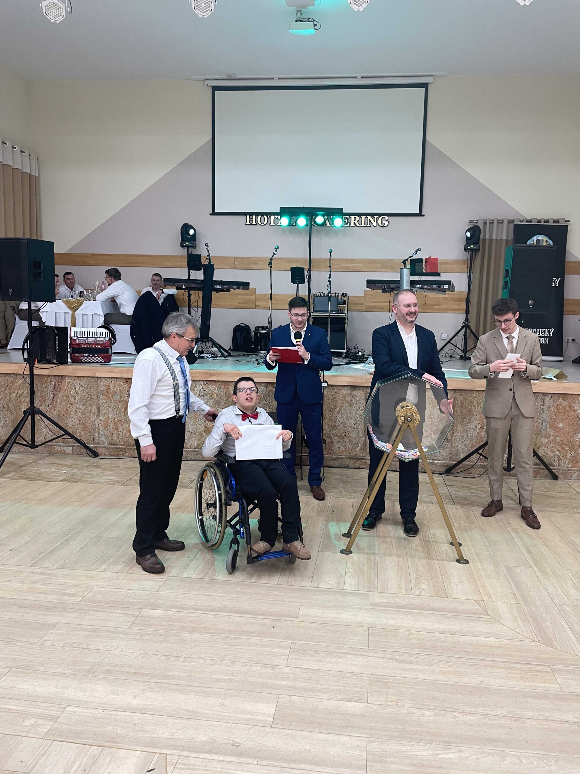 PLEStombola (63) PLEStombola (63)