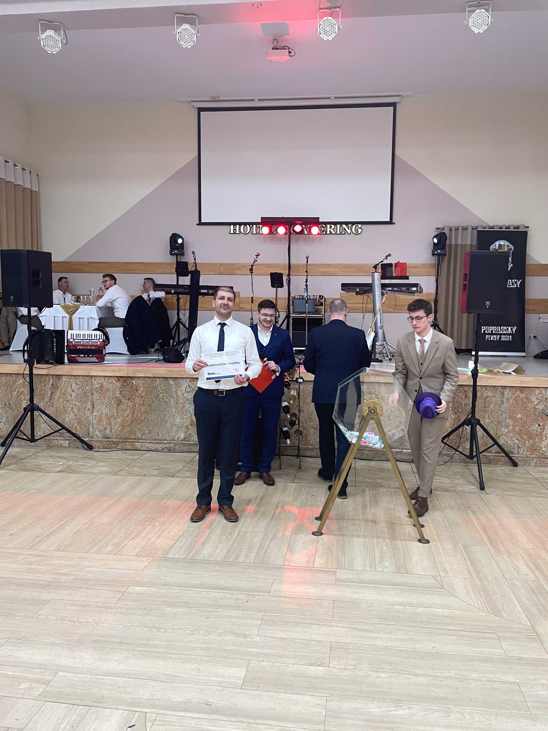 PLEStombola (68) PLEStombola (68)