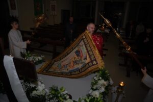 SVÄTÁ A VEĽKÁ SOBOTA: NADHROBNÁ POLNOČNICA (photo by @niko.cr2) SVÄTÁ A VEĽKÁ SOBOTA: NADHROBNÁ POLNOČNICA (photo by @niko.cr2)